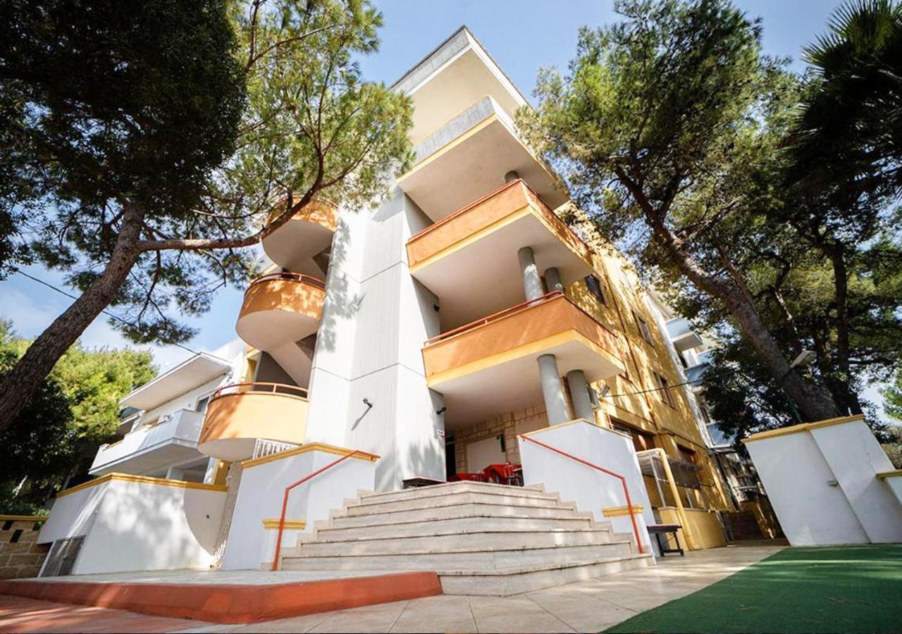 Luxury Suites & Apartment Con Accesso Alla Spiaggia E Parcheggio Privato - Vista Mare Lido Conchiglia ภายนอก รูปภาพ