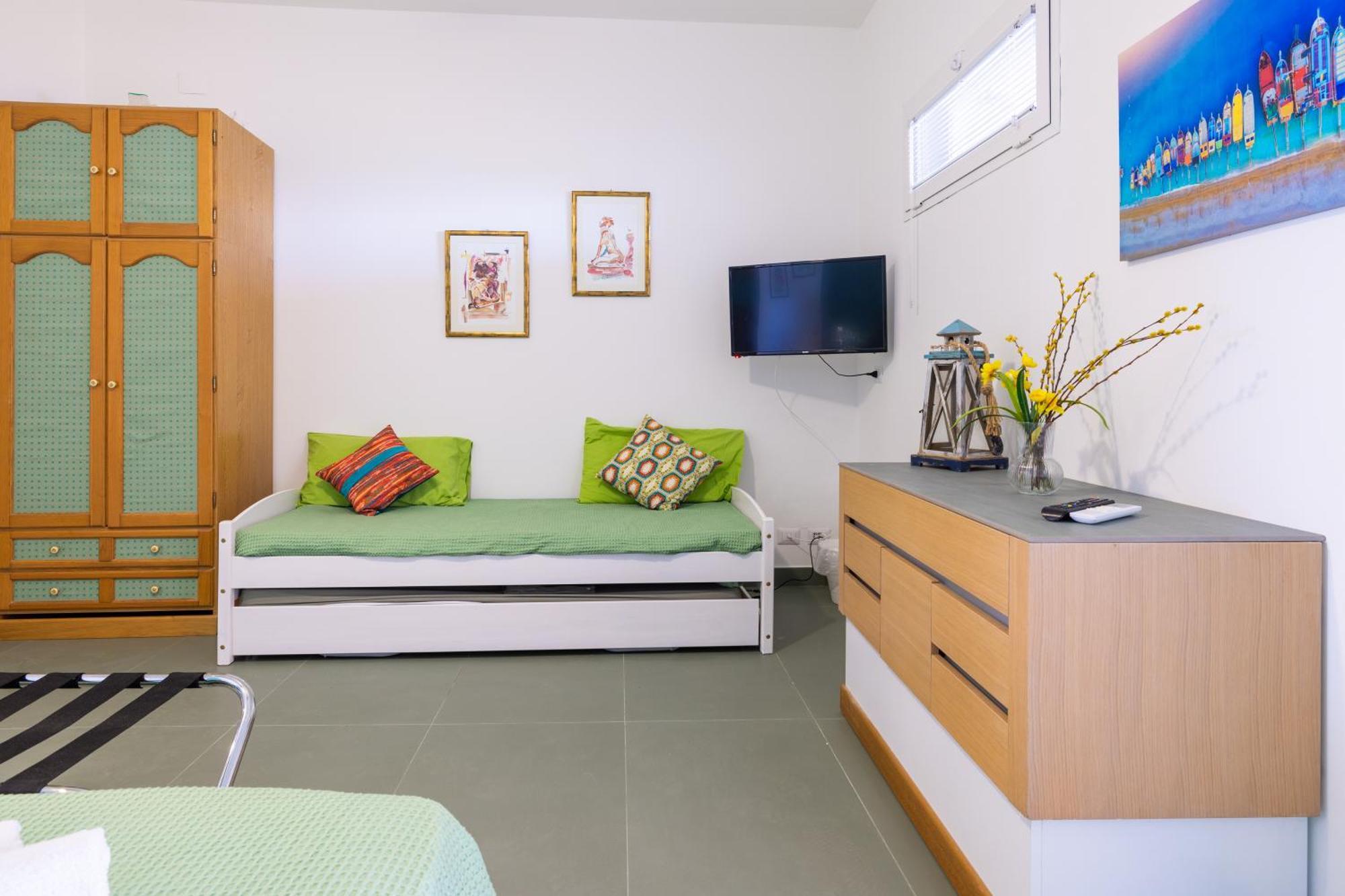 Luxury Suites & Apartment Con Accesso Alla Spiaggia E Parcheggio Privato - Vista Mare Lido Conchiglia ภายนอก รูปภาพ